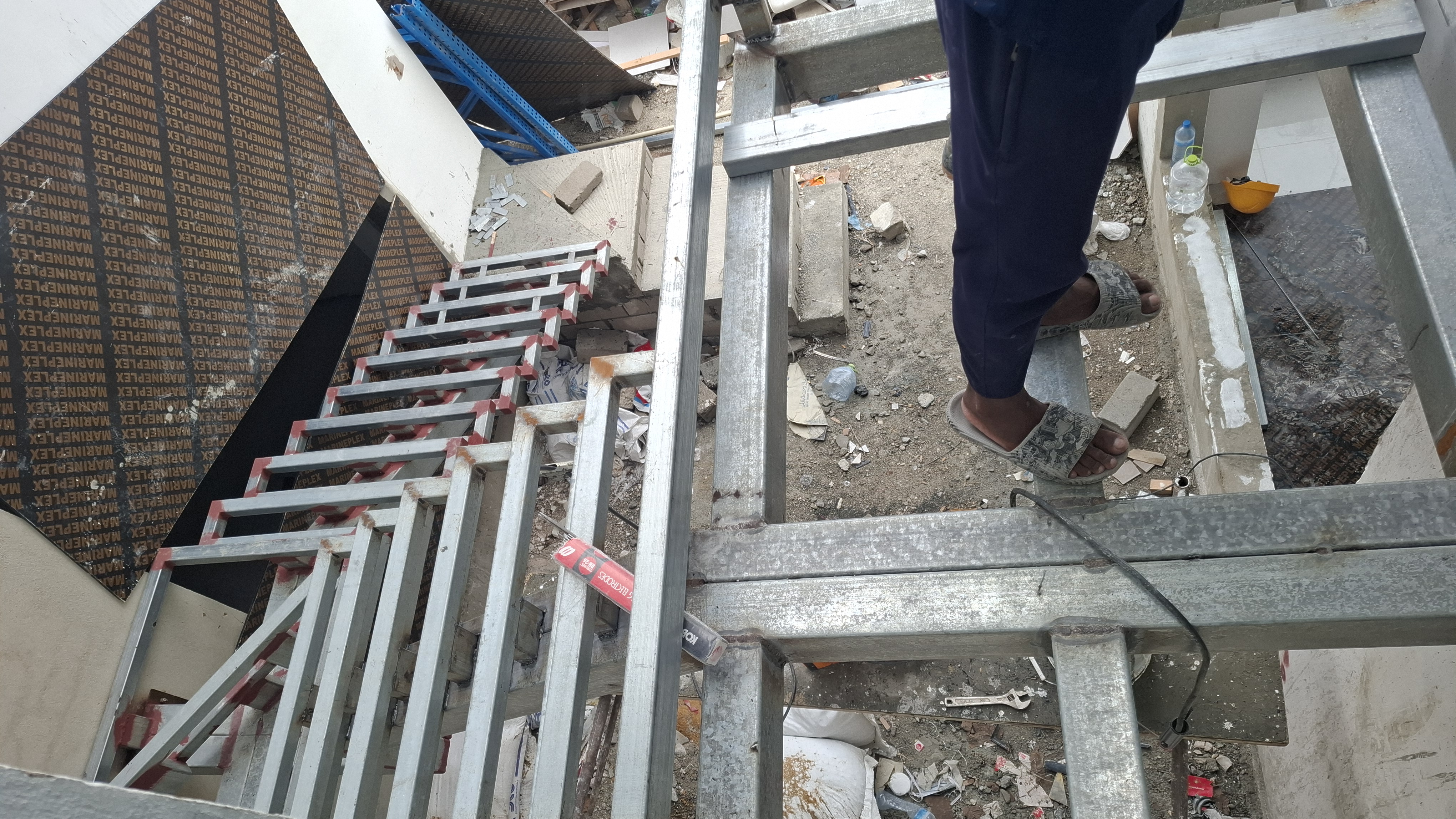 2025 AMAN UDHARES T 12 Work